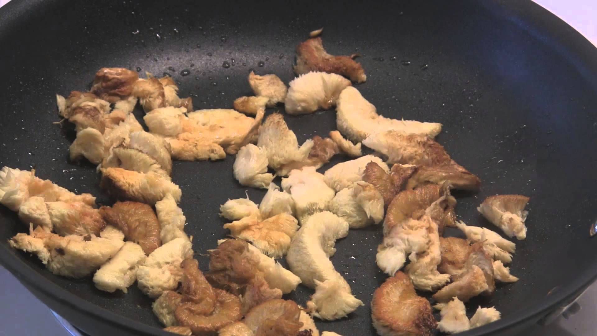 How Do You Cook Lion's Mane Mushrooms Properly?